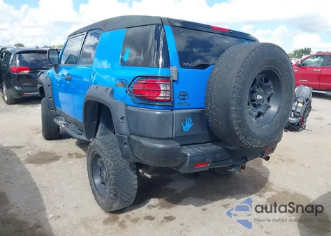 2007 Toyota Fj Cruiser from USA, damaged, VIN JTEBU11F970087327